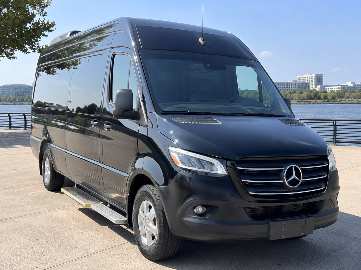 chula vista hospital and campus shuttle bus rentals