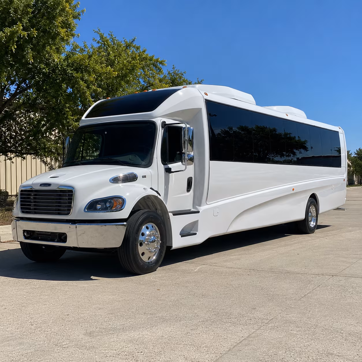 the bus type and amenities